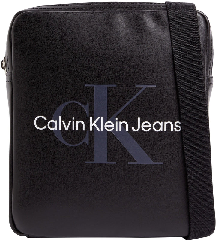 Calvin Klein Jeans Herren Umhängetasche Monogram Soft Reporter Klein, Schwarz (Black), Onesize
