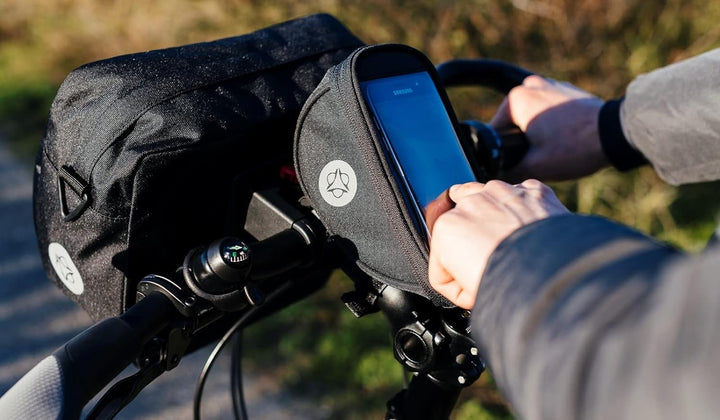 AGU Essentielle Tasche Für Martphon