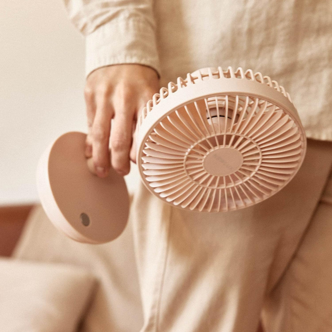 Newlux - Tischventilator USB Windpure Desk W300 mit 4 Gelängen, schwenkbarer Kopf, Lithium-Akku bis