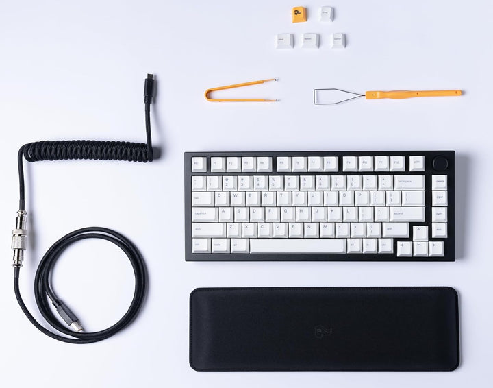 Glorious Gaming Padded Keyboard Wrist Rest (TKL, 25 mm stark) - gesteppte Ränder, glatte Stoffoberfl