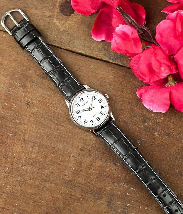 Casio Collection Damen-Armbanduhr LTP 1303PL 7BVEF