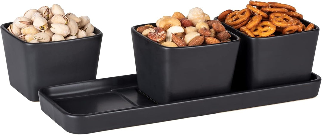 WENKO Snack & Dip Schalen Set, 4-teilig, 3 x 300 ml Schälchen mit Tablett, Für Tapas, Snacks & Finge