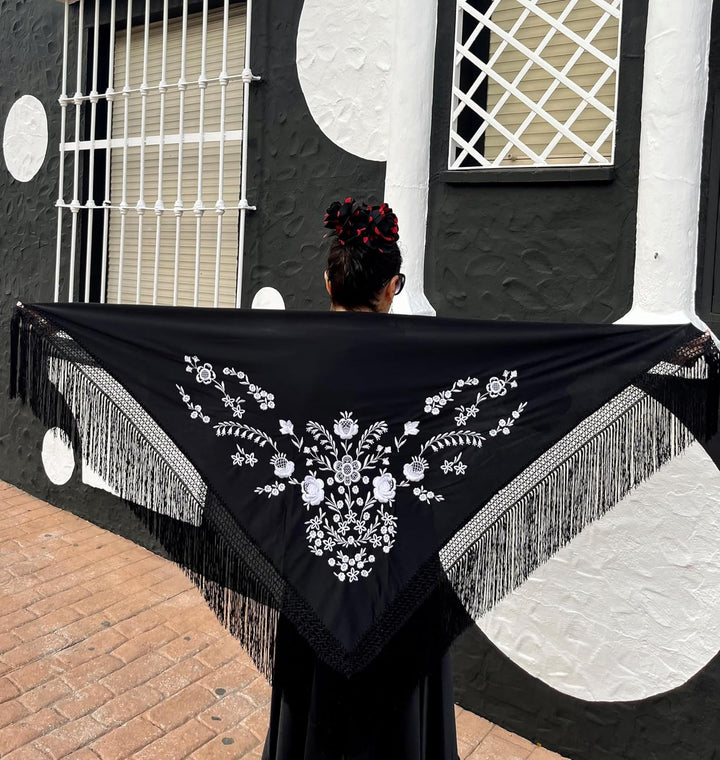 La Senorita Spanischer Manton Tuch Schal bestickt. Flamenco-Tücher für das Fair-, Sevillana- oder Fl