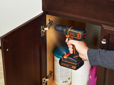 Black+Decker BDCDC18BAFC-QW Bohrschrauber (18V, 2X Li-Ion Schiebe-Akku, Planetengetriebe, LED-Arbeit