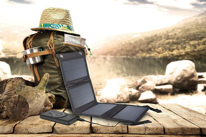 revolt Solar-Powerbank Qi: Magnetische Powerbank + Falt-Solarpanel, 10.000 mAh, für Qi & MagSafe (So