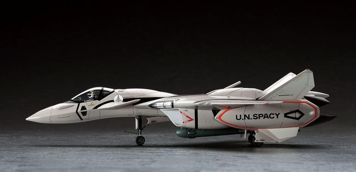 VF-11B Thunderbolt `Macross PLUS` (Plastic model) 1/72