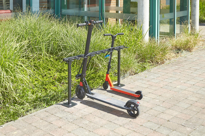 Halterung für 9 Scooter Modell auf dem Boden M509S