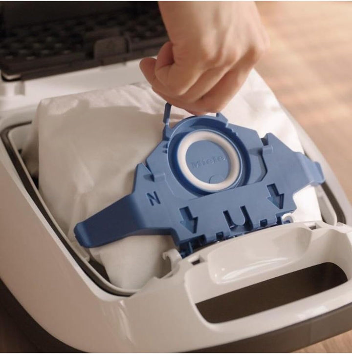 Miele Original Zubehör - HyClean 3D Efficiency GN Staubsaugerbeutel / Schliesst den Staub sicher im