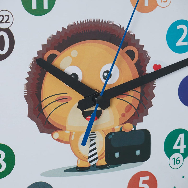 Relaxdays Wanduhr Kinder, Ø 30 cm, Kinderzimmeruhr Löwe, Bunte Zahlen, Uhrzeit Lernen, Lernuhr Junge