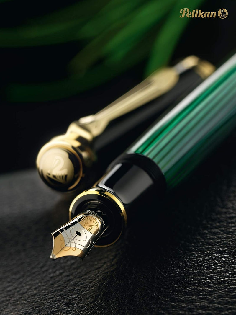 Pelikan Füllhalter Souverän 800, Schwarz-Grün, Feder F (fein), hochwertiger Kolbenfüller im Geschenk