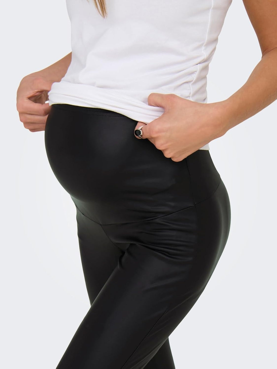 ONLY MATERNITY Damen Olmcool Coated Legging Jrs, Schwarz, L