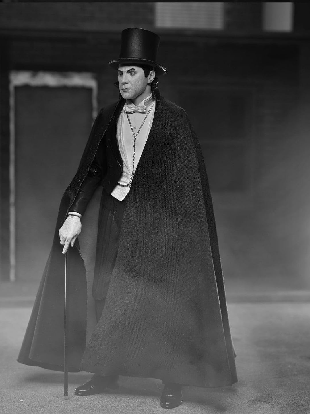 NECA: Universal Monsters – Dracula Carfax Abbey Ultimate 17,8 cm Actionfigur