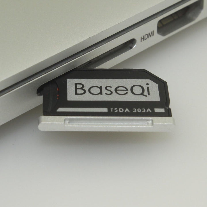 BaseQi Micro-SD-Adapter aus Aluminium für MacBook Pro Retina, 13 Zoll (33 cm)