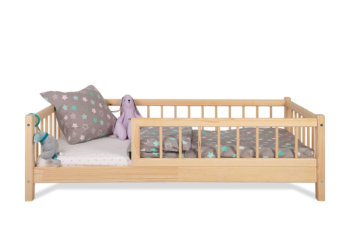 Alije Kinderbett Bett mit Rausfallschutz 90x190cm NINA Lattenrost Bettgestell aus Kiefer Holz für Ha