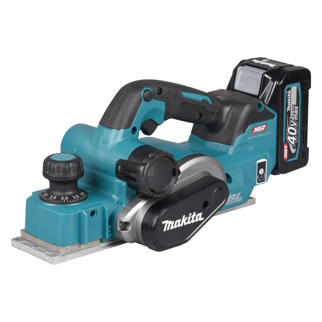 Makita KP001GM201 Akku-Hobel 40V max. / 4,0 Ah, 2 Akkus + Ladegerät im MAKPAC