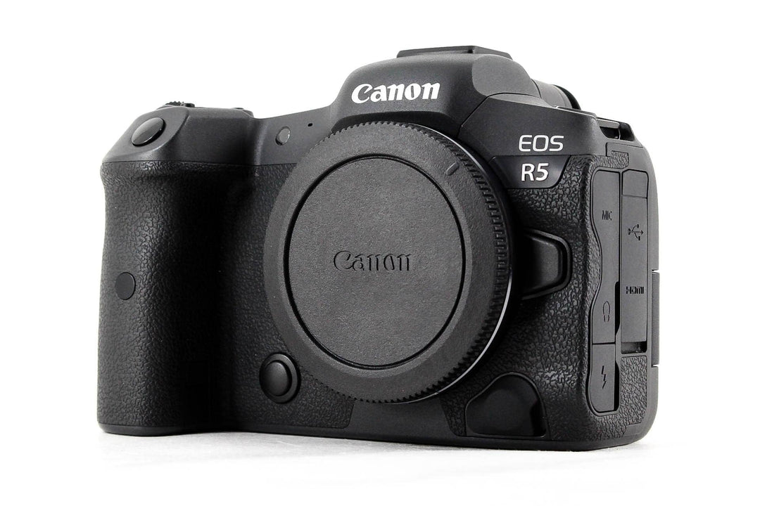 Canon EOS R5 Vollformat Systemkamera - Gehäuse (spiegellos, 45 MP, DIGIC X, 8K RAW, 4K 120p, 5 Achse