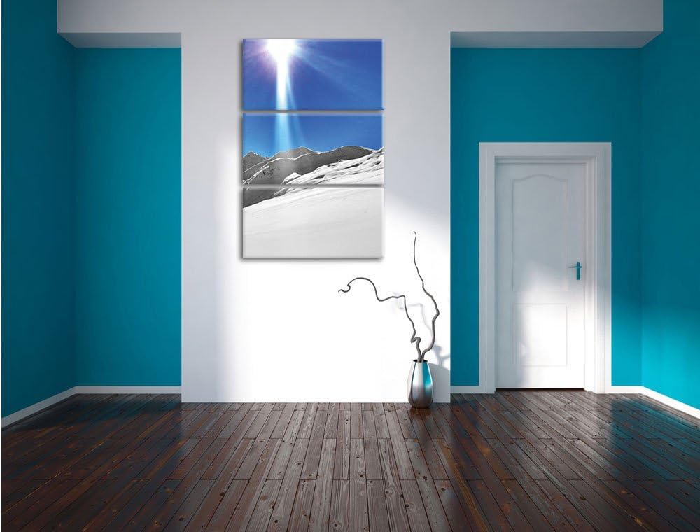 Pixxprint Weite weisse Berglandschaft im Winter schwarz/weiss 3-Teiler Leinwandbild 120x80 Bild auf