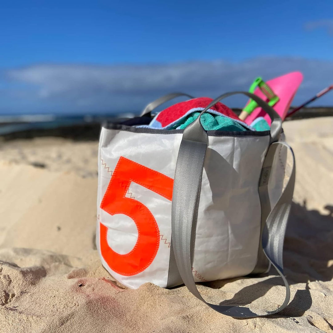 360 Grad Reisetasche, Weekender, Sporttasche, Schlepper Mini aus Segeltuch, Weiss, mit RV, Zahl grau