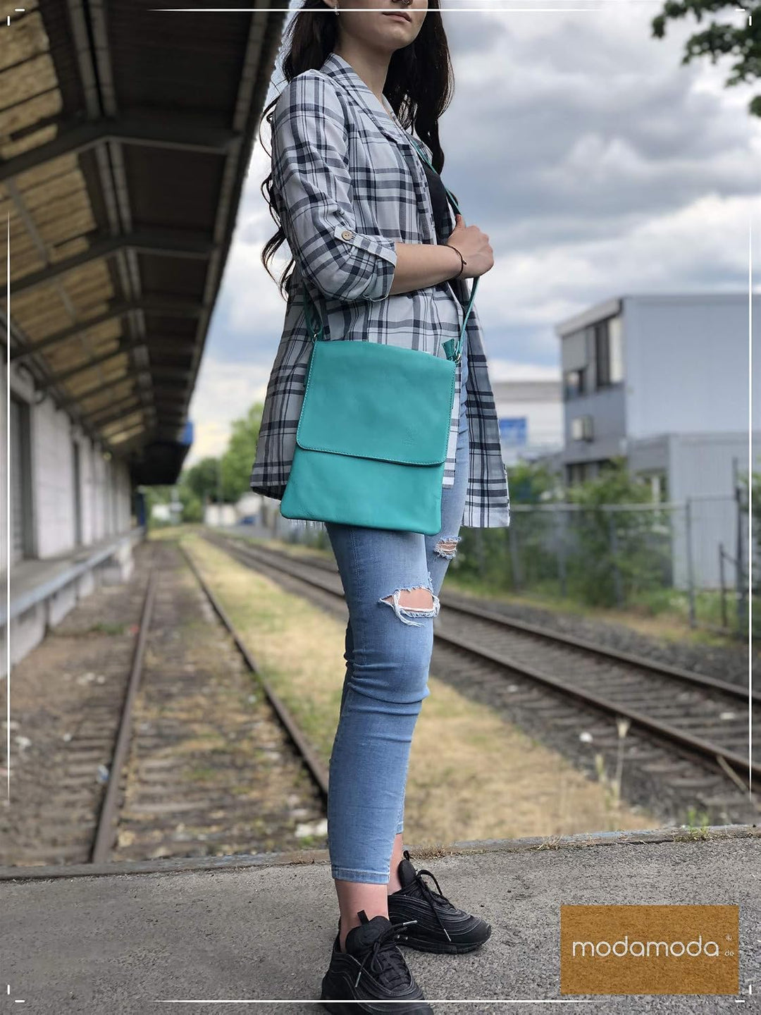 modamoda de - T33 - ital Umhängetasche Schultertasche aus Nappaleder Dunkelbeige, Dunkelbeige