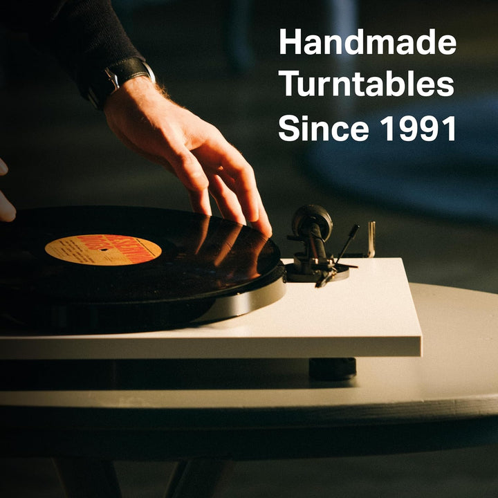 Pro-Ject E1, Plug & Play Einsteiger Plattenspieler mit OM5e System und elektronischer Geschwindigkei