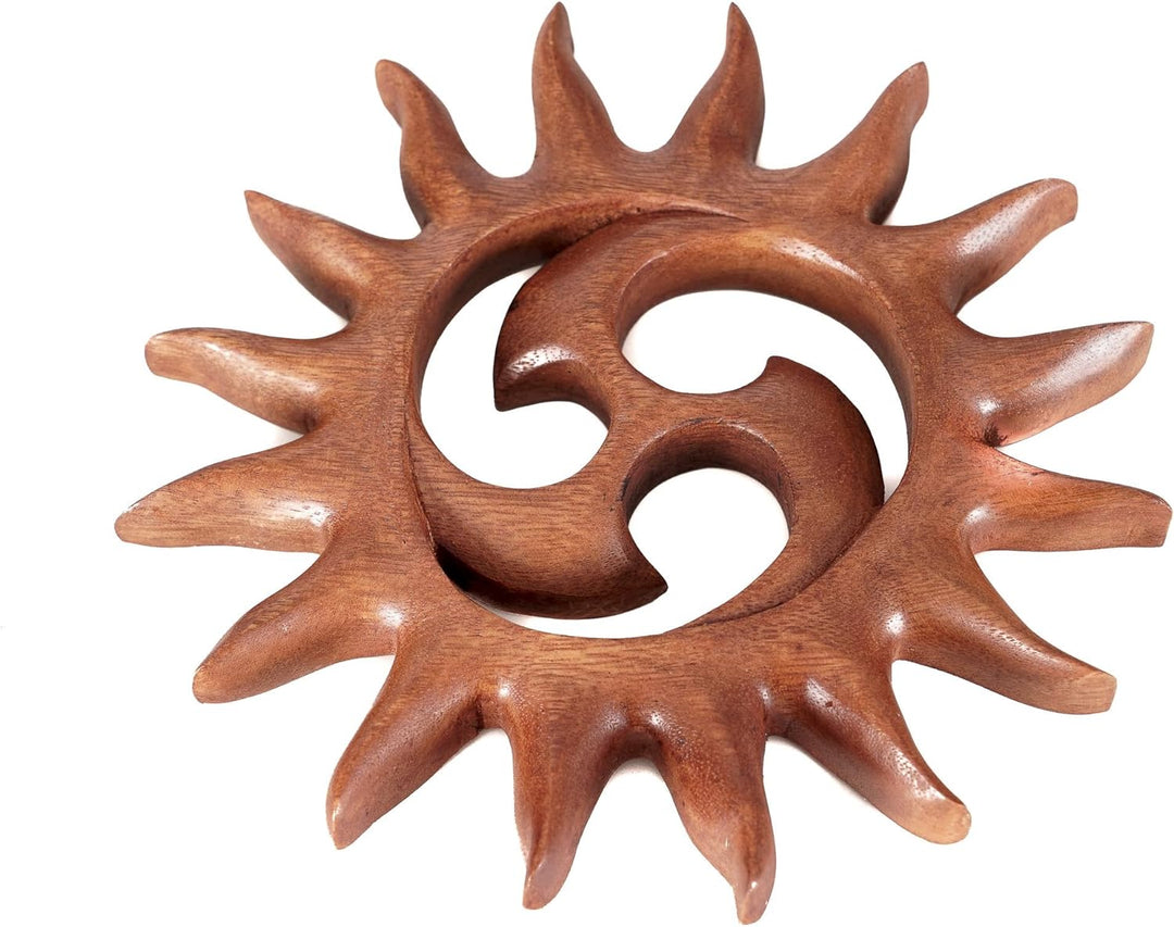 Windalf Sonnen Holzbild ALINA Ø 21.5 cm Kleine Kelten Triskele Glyckssymbol Wandrelief Handarbeit au