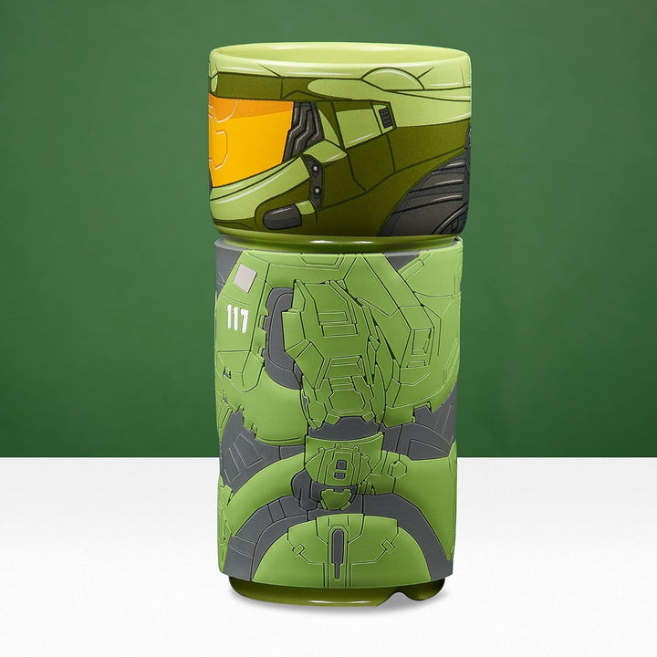 CosCups von Numskull Halo Master Chief Keramiktasse mit Gummihülle, 400 ml – Offizieller Halo-Mercha