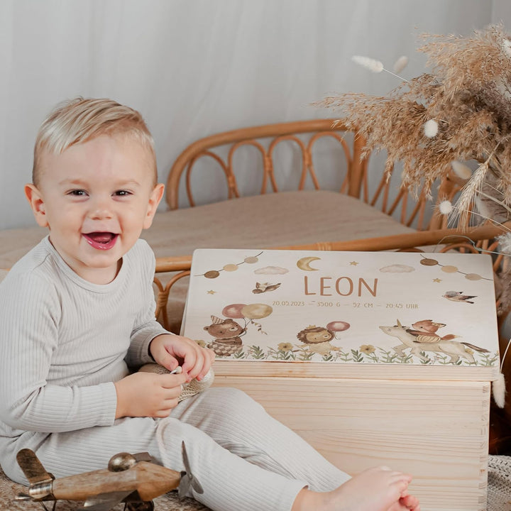 KIDSMOOD - Erinnerungsbox Baby, personalisierte Holzkiste mit Deckel, Ideal zur Aufbewahrung von Eri