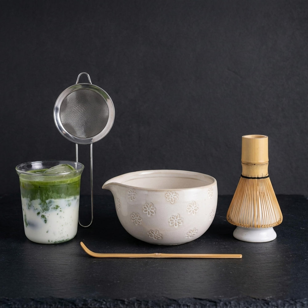 Matcha Set 6-teilig, Japanisches Matcha Schale Set mit Besen (Chasen), Halter, Edelstahl Sieb, Dosie
