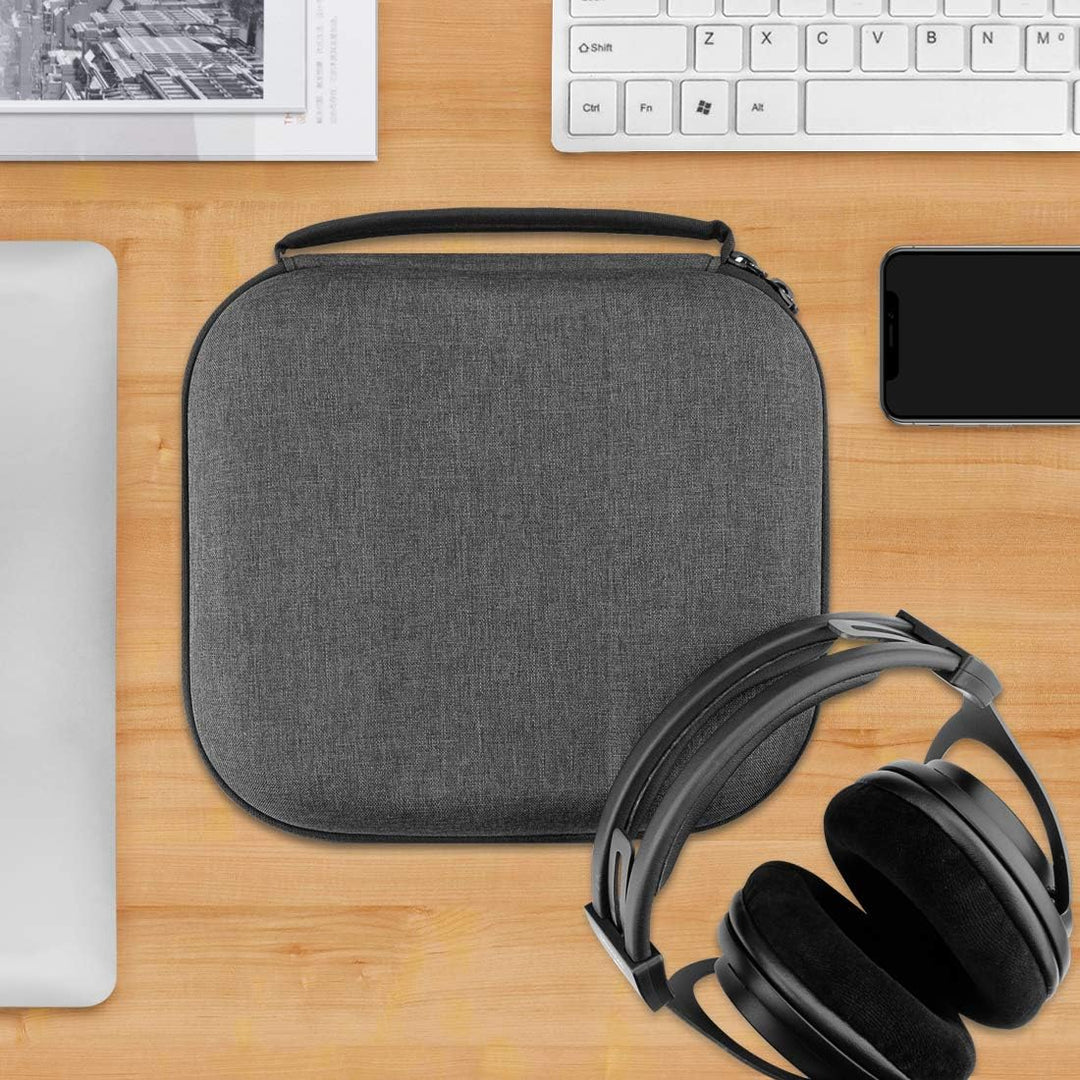 Geekria UltraShell Case für grosse Over-Ear-Kopfhörer, Ersatz-Hartschalen-Reisetragetasche mit Kabel
