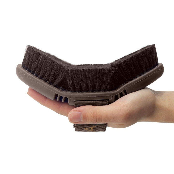 Animalon CareFlex Lammfell-Kardätsche | Flexible & Ergonomische Pferdebürste aus Lammfell und Rossha