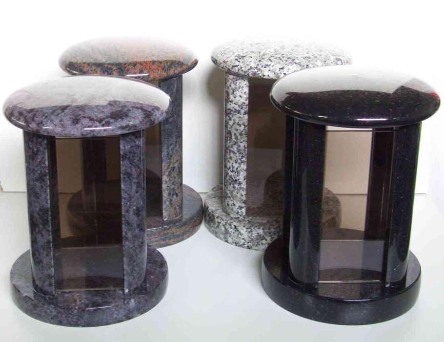 designgrab Tao Grablampe aus Granit Schwedisch Black