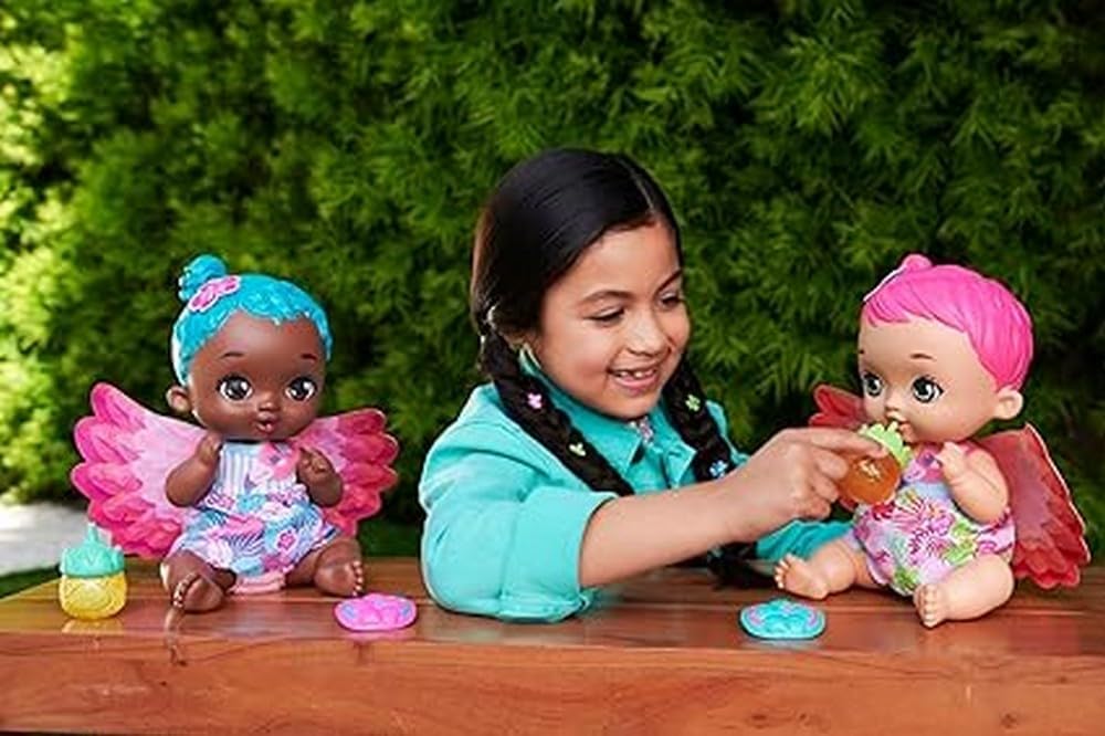 Mattel MY GARDEN BABY Flamingo - Interaktive Babypuppe mit Flügeln und Jasminduft, inkl. Fläschchen,
