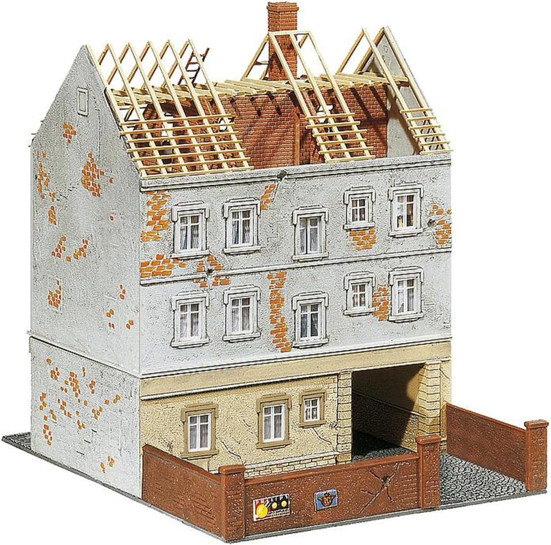 FALLER 130456 - Stadthaus in Renovierung