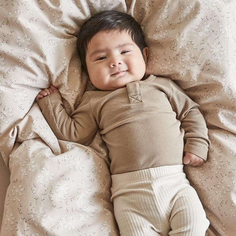 Leander Meadow Bettwäsche Baby Masse 70x100 / Kissengrösse 40x45 cm - Farbe Cappuccino (Bettwäsche o