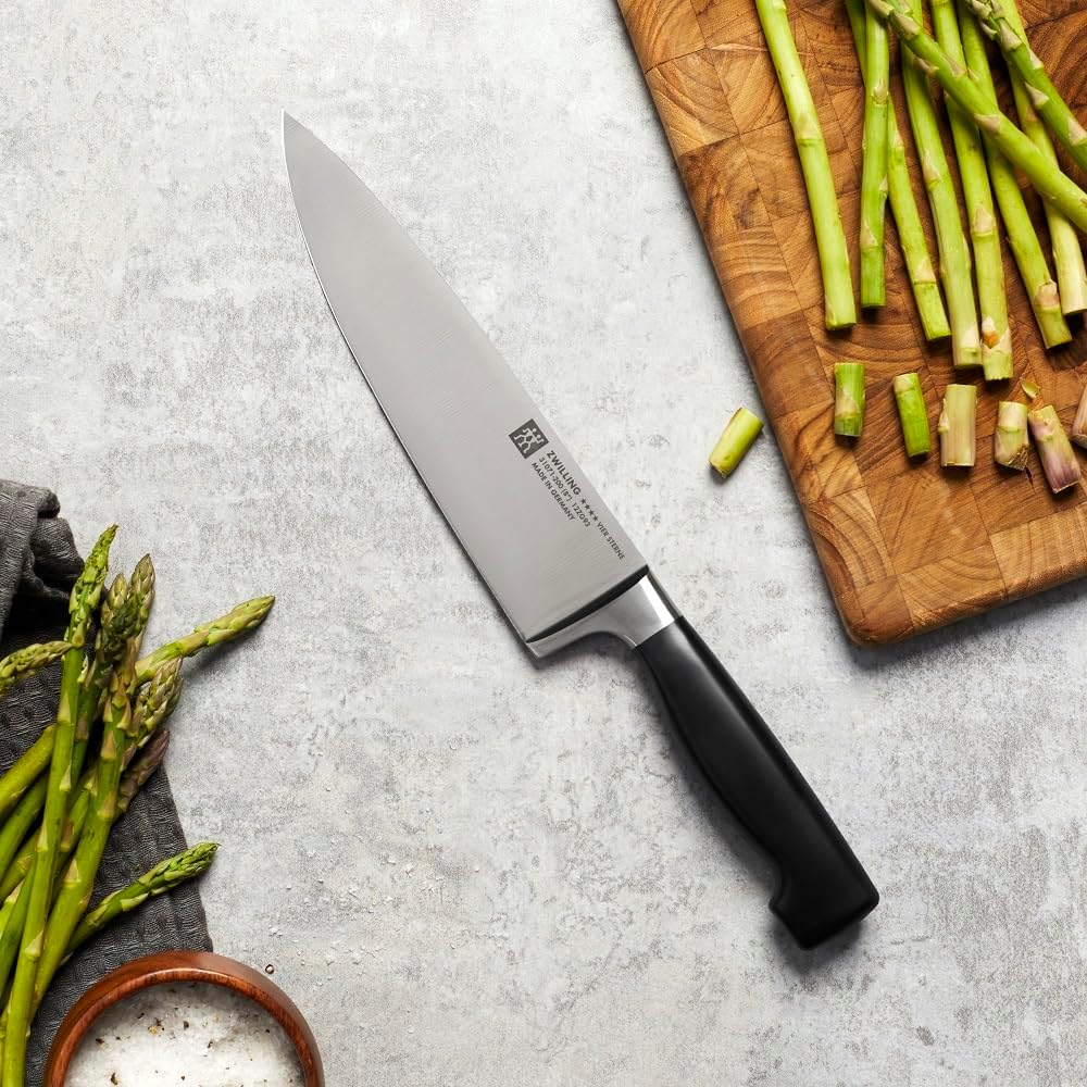 ZWILLING 1001567 Kochmesser, Klingenlänge: 20 cm, Breites Klingenblatt, Rostfreier Spezialstahl/Kuns