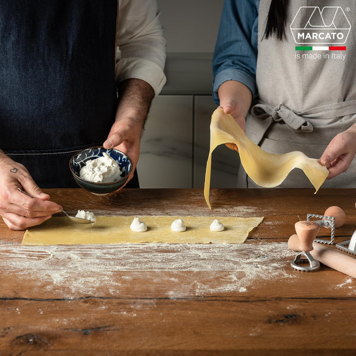 Marcato Ravioli- und Plätzchenausstecher, Ravioli-Macher, Plätzchenausstecher, Massivholz und Druckg