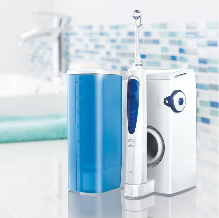 Oral-B OxyJet Reinigungssystem, mit Mikro-Luftblasen-Technologie, 4 Aufsteckdüsen, Weiss, Blau