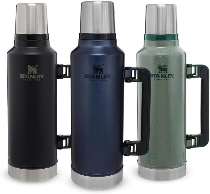Stanley Classic Legendary Thermosflasche Edelstahl 1.9L - Thermos Hält 45 Stunden Heiss oder Kalt -