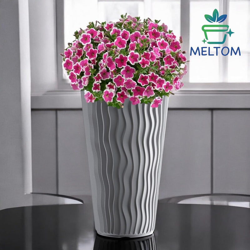 MELTOM Blumentopf mit Bewässerungssystem vertikaler Wellenoptik Einsatz Hoch 3D Effekt in Grau 3XL:
