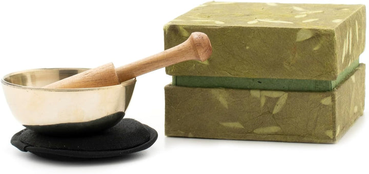 Mini Klangschale in grüner Geschenkbox inkl. Unterlage und Holzklöppel I Zarter Klang für feines Hör