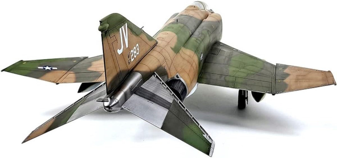 Academy 12133 1/32 USAF F-4E VIETNAM WAR