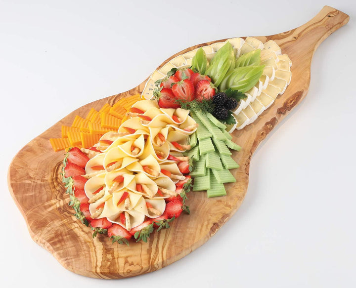 Batania Olivenholzbrett, Brotzeitplatte, Holzbrett mit Griff | ca. 40 x 18 cm 40x15-20 cm, 40x15-20