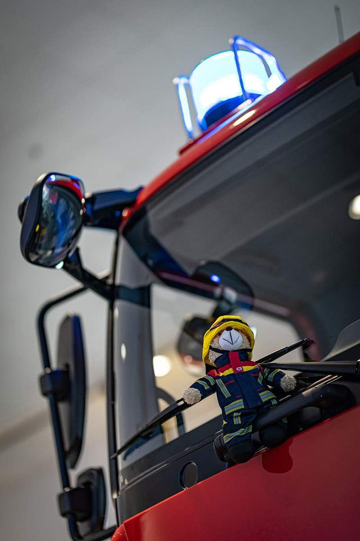 Simba 108101001 - Feuerwehr Plüschbär Rosenbauer, kuschelweich, 30cm, im Feuerwehranzug, für Kinder