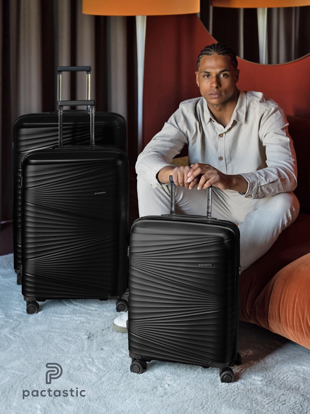 Pactastic Ultra-leicht Hartschalen Kabinen-Koffer | Kleiner Cabin-Trolley 39 x 20 x 55 cm | 41 Liter