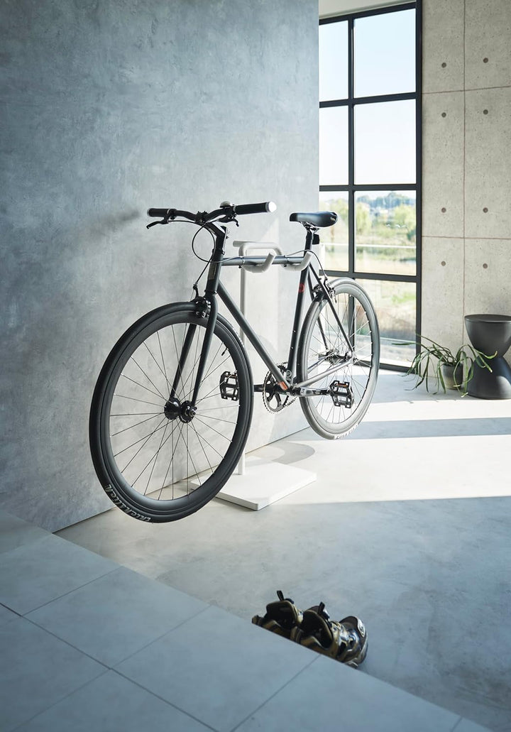 Yamazaki 1965 TOWER Bicycle Stand, white, Steel/Polypropylene/Silicone, 38 x 33 x 94 cm Weiss, Weiss
