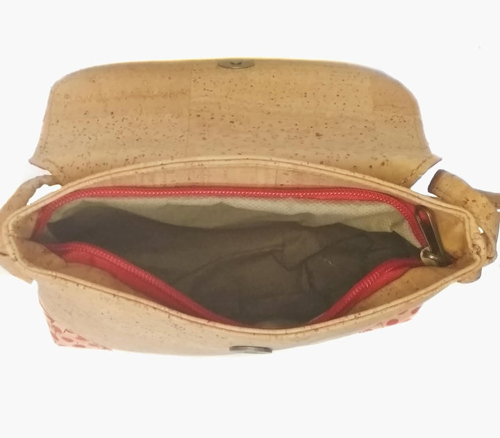 Umhängetasche, handgefertigt. Vegan. Aus Kork. Modell "Carmen“.