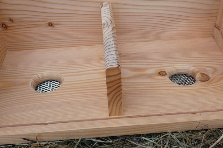 XXXL Eichhörnchen Futterhaus aus hochwertigem Lärchenholz, deutsches Qualitätsprodukt, von Hand gefe