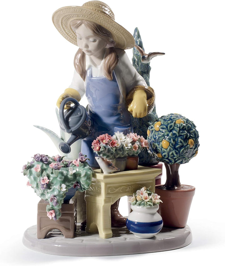 LLADRÓ Mädchen-Figur In Meinem Garden. Mädchen Mit Blumen. Porzellan.