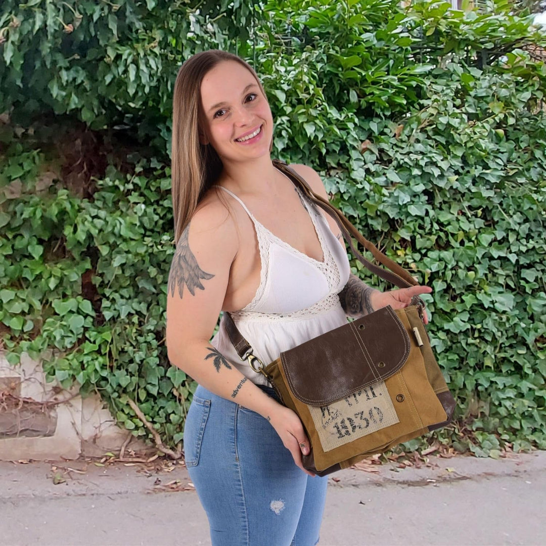 Sunsa Vintage Umhängetasche. Kleine Tasche aus Canvas & Leder. Nachhaltige Messenger Bag. Geschenk I