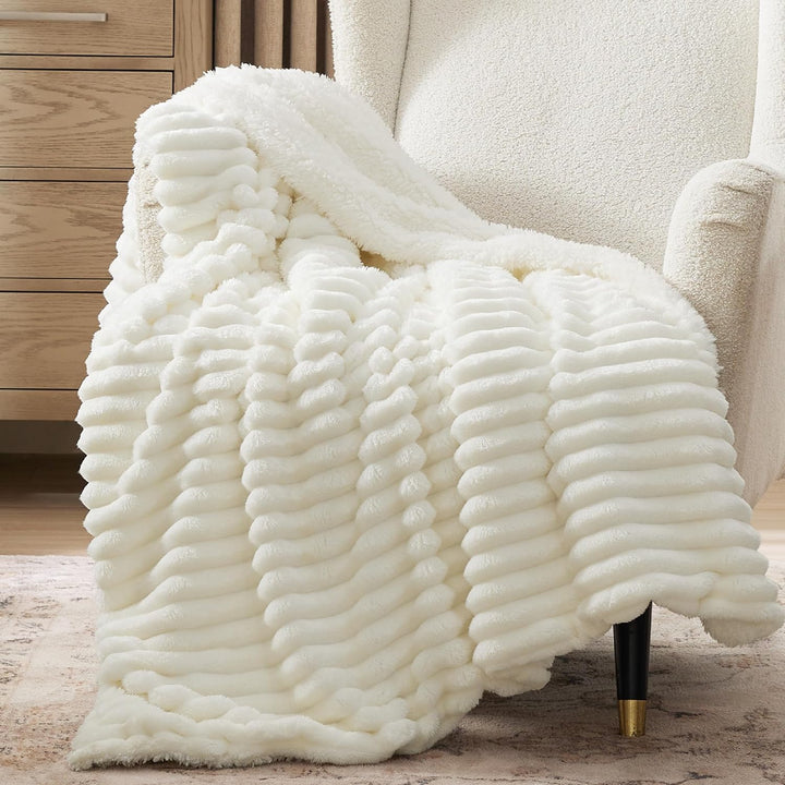 BEDSURE Sherpa Decke Weiss - Warme Dicke Kuscheldecke Flauschig, Sofadecke Couchdecke Winterdecke, W